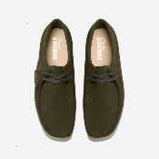 CLARKS - WALLABEE - Forest Green Suede