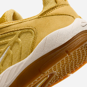 NIKE SB - VERTEBRAE - Saturn Gold / Sail - Saturn Gold Solar Flare