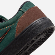 Nike SB - Chron 2 - Light Chocolate/Black-Noble Green