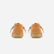 Clarks Originals - Wallabee Womens - Pale Peach Suede