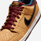 NIKE SB - DUNK LOW PRO -  Celestial Gold / Black Dark / Team Red