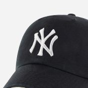 47 - MLB NEW YORK YANKEES BASE RUNNER CLEAN UP CAP - Black