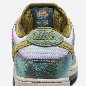 Nike Sb x Alexis Sablone - Dunk Low Pro "Chameleon" - Oil Green / Desert Moss - White