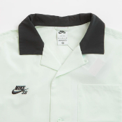 NIKE SB - AGNOSTIC BOWLER SHIRT - Barely Green Black