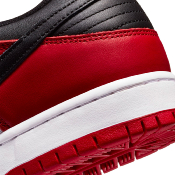 NIKE SB - DUNK LOW PRO J-PACK CHICAGO - Varsity Red / Black - White-VARSITY RED 