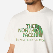 THE NORTH FACE - BERKELEY CALIFORNIA S/S TEE- White Dune / Optic Emerald