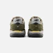 New Balance Numeric x Andrew Reynolds- 933 - Olivine / Dark Olivine