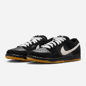 Nike SB - Dunk Low Premium Pro - Black / White-Black-Gum Light Brown